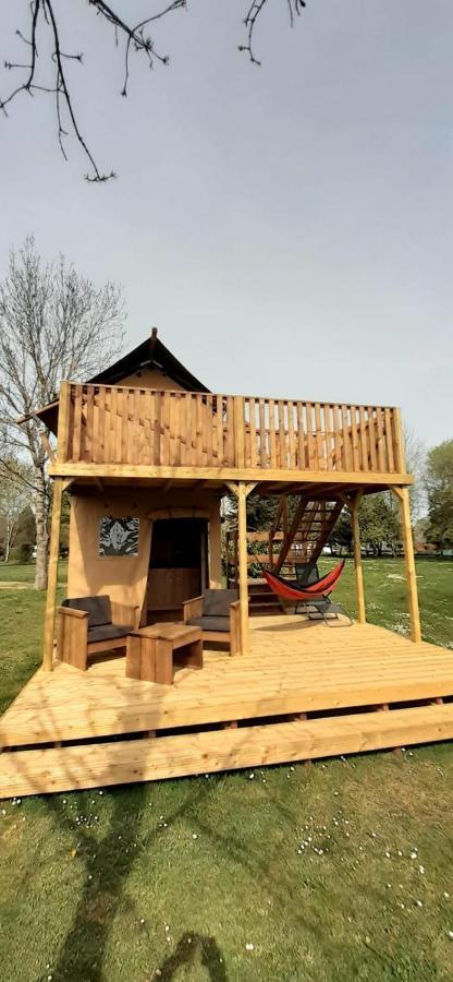 Luxury tent Tente Du Hautoreille Bannes (Haute-Marne)